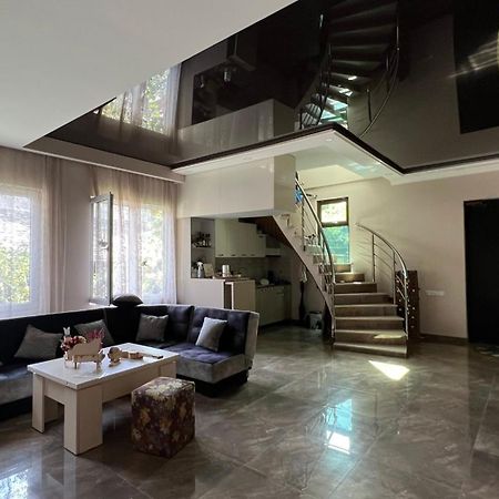 Palazzo Hotel Tbilisi Eksteriør billede