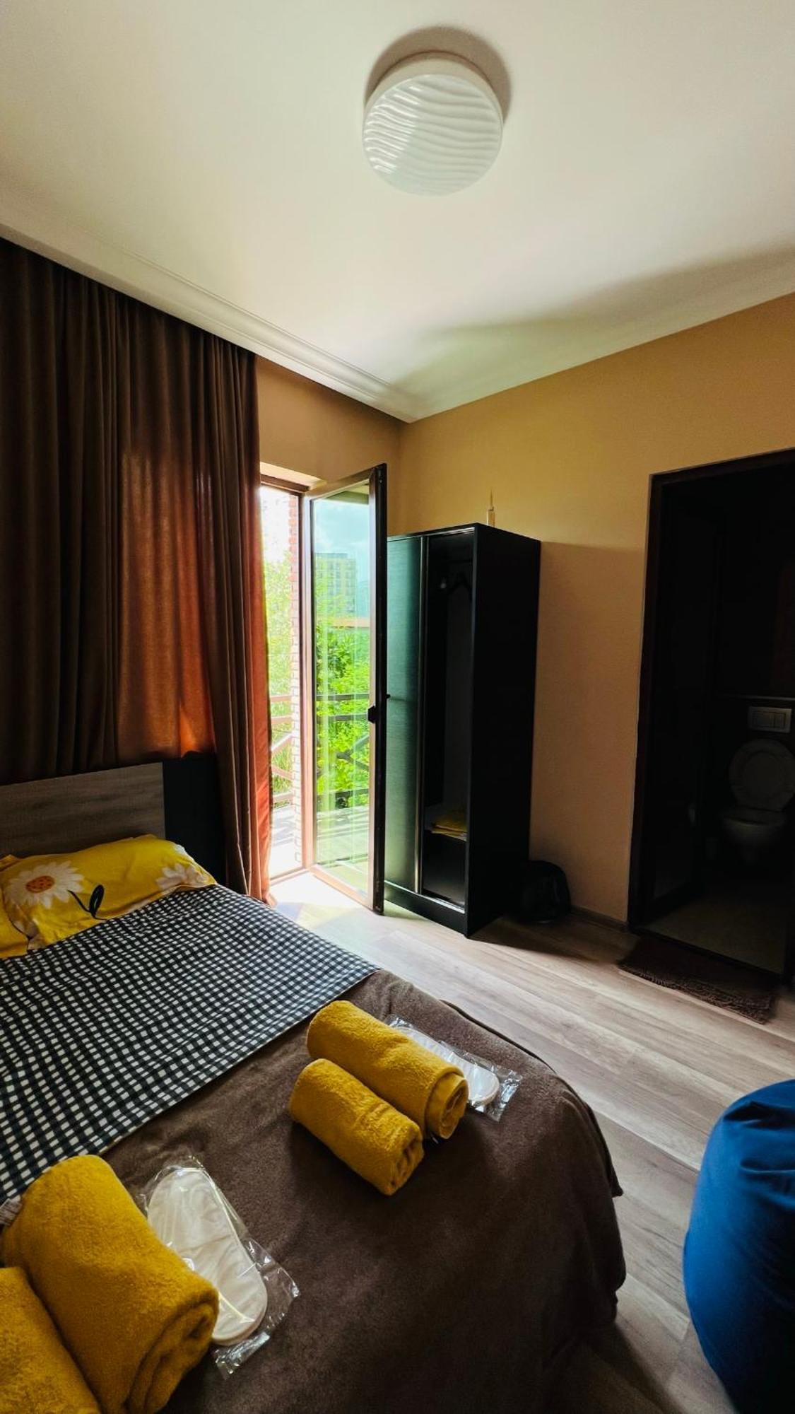 Palazzo Hotel Tbilisi Eksteriør billede