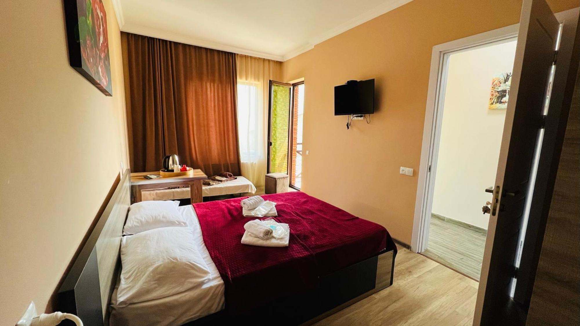 Palazzo Hotel Tbilisi Eksteriør billede
