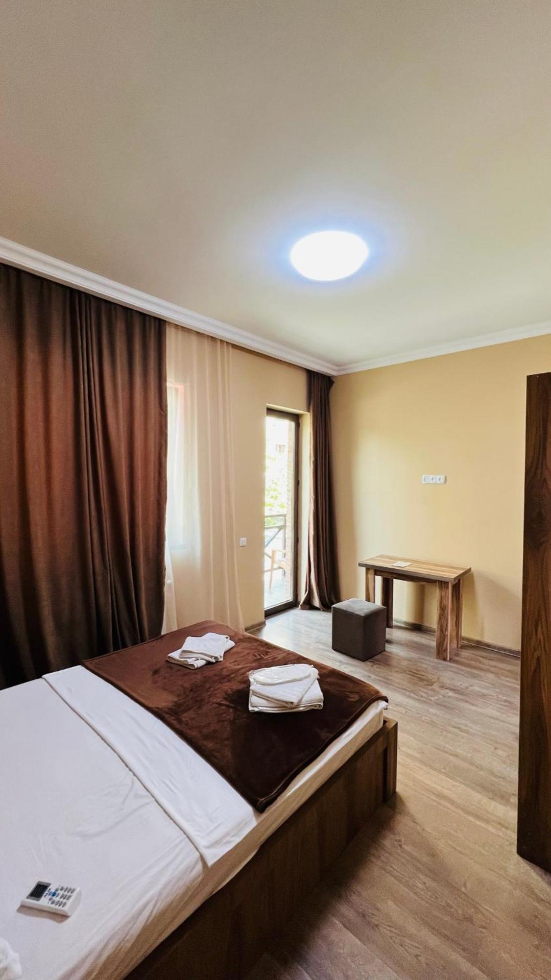Palazzo Hotel Tbilisi Eksteriør billede