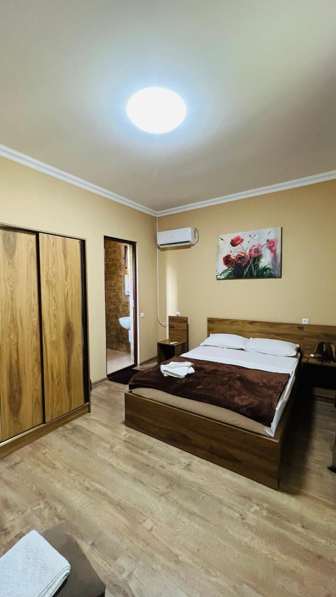 Palazzo Hotel Tbilisi Eksteriør billede