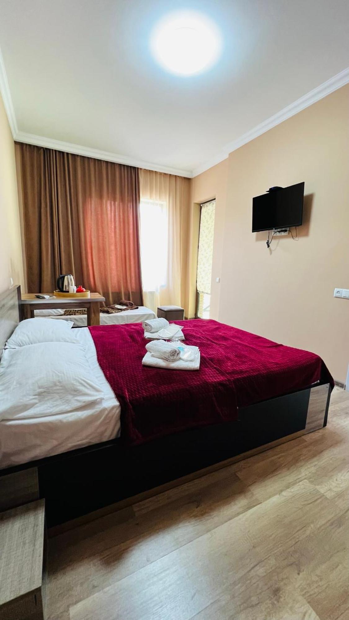 Palazzo Hotel Tbilisi Eksteriør billede