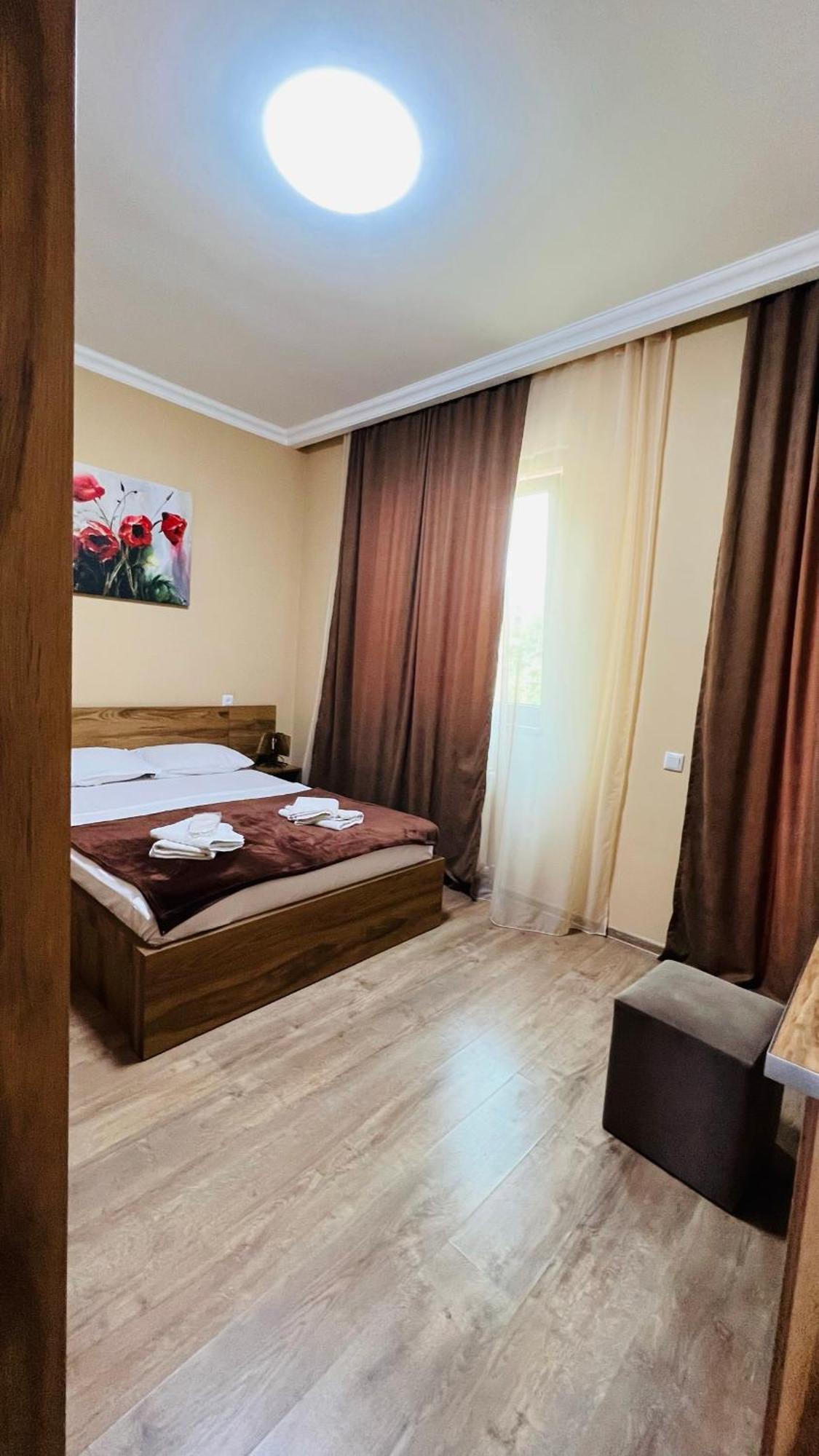 Palazzo Hotel Tbilisi Eksteriør billede