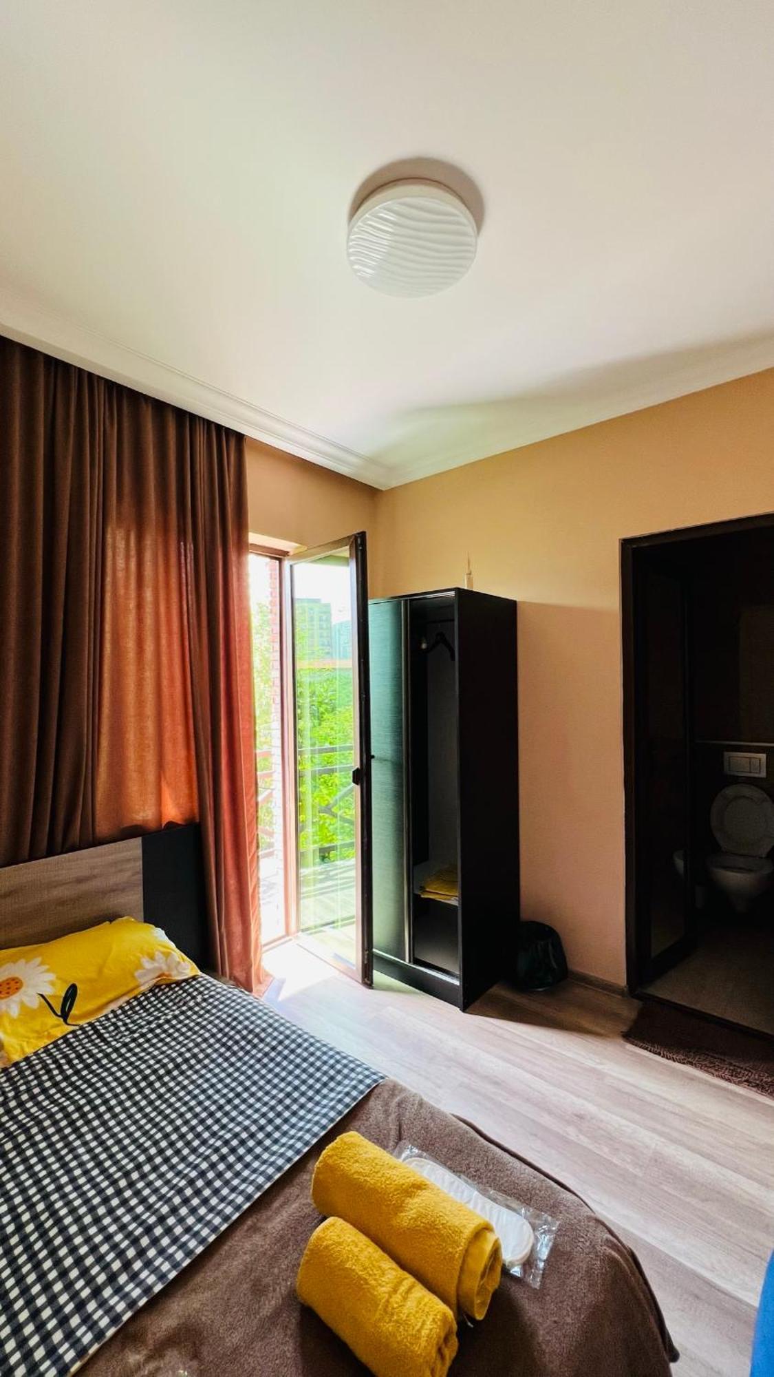 Palazzo Hotel Tbilisi Eksteriør billede